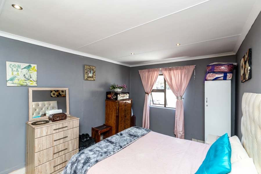 3 Bedroom Property for Sale in Summerpride Eastern Cape